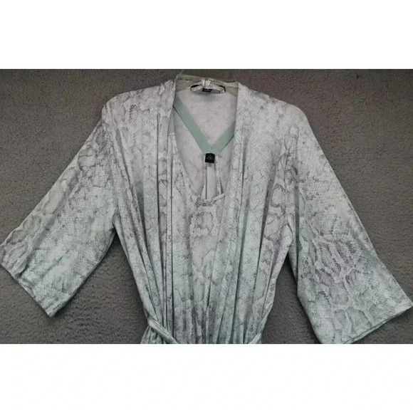 Ambrielle Women's Snakeprint Night Gown and Robe Set-Size Large-Silky - Picture 2 of 10